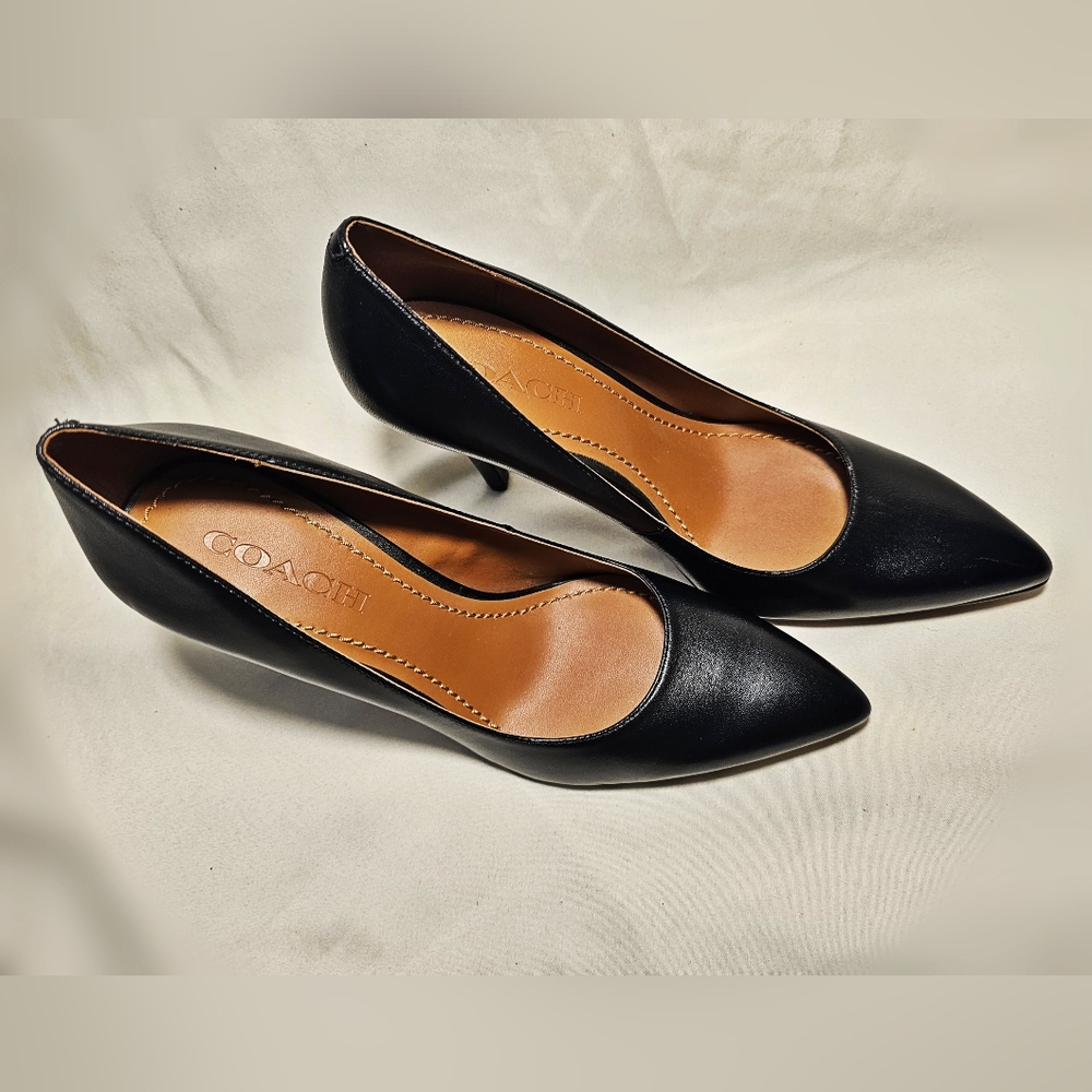 Coach Black Samantha Heels - Picture 2 of 9